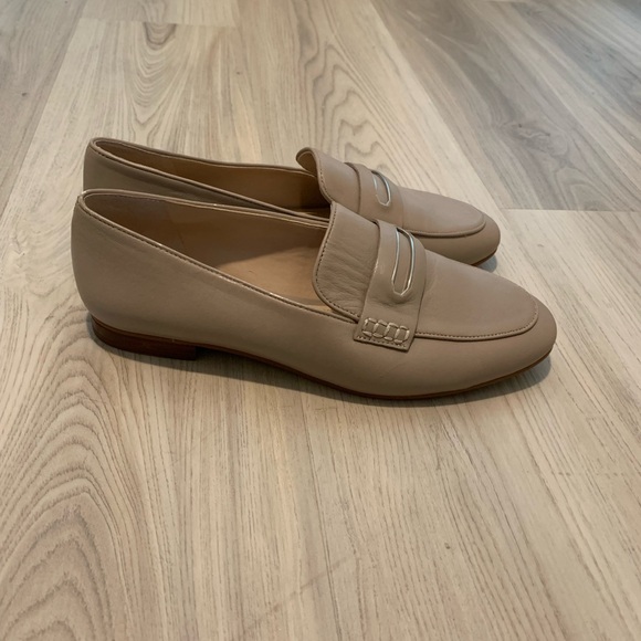 Louise et Cie Loafers - size 8! - Picture 2 of 9